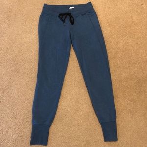 Lululemon Women's Blue Jogger Pant